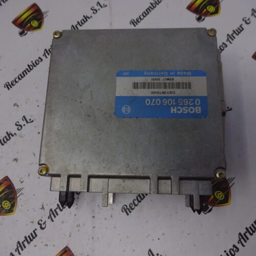 DSC04423 Centralita del motor MERCEDES CLASE S 140 0265106070