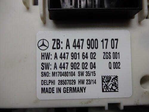 Caja de fusibles Mercedes Vito VIANO A4479001707 A4479016402 A4479020204