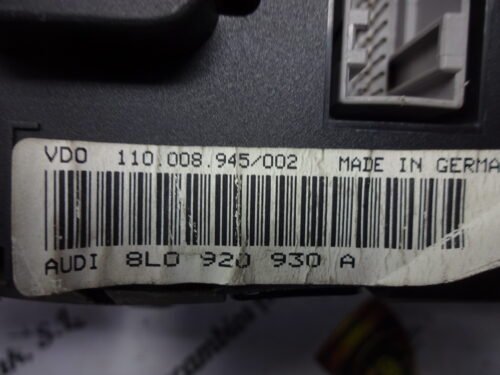 Cuadro de instrumentos Audi A3 8L0920930A 8LO920930A VDO 110008945002