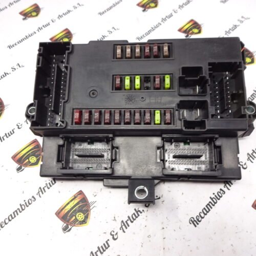 BCM Caja de fusibles  FIAT 46862934 00468629340 BCM250J.15