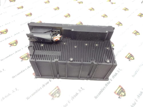 DSC05894 Amplificador BOSE MERCEDES CLASE S W140 1408200089 AMP ASSY. W-140