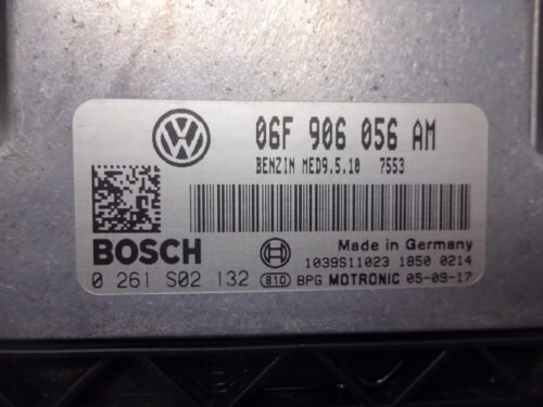 Centralita del motor  VW PASSAT 06F906056AM 0261S02132