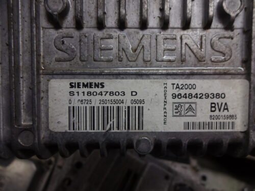 Centralita del motor RENAULT PEUGEOT 9648429380 S118047803D 8200159885