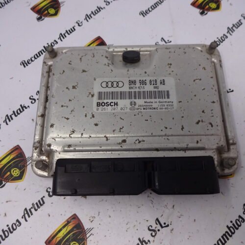 DSC06978 Centralita del motor AUDI TT 0261207027 8N0906018AB 8NO906018AB