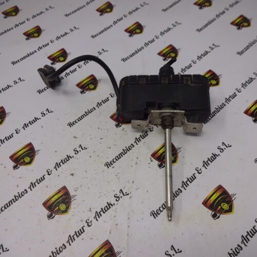 DSC07057 MOTOR LIMPIAPARABRISAS MERCEDES CLASE S W140 DERECHO 1408201442 0390206200