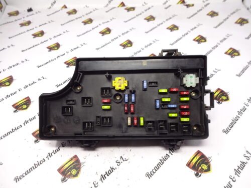 Caja de fusibles Jeep Patriot CALIBRE P04692169AF P04692 169AF