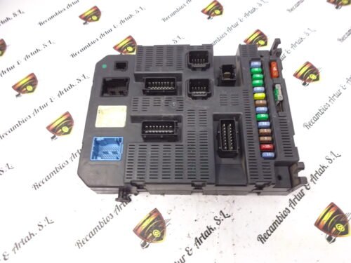 Caja de fusibles Citroen C3 BSI 2004 P10-00 9664532580