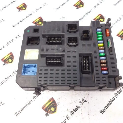 Caja de fusibles Citroen C3 BSI 2004 P10-00 9664532580