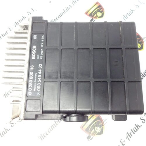 DSC07867 Centralita del motor Mercedes E W124 0280800116 0035454432