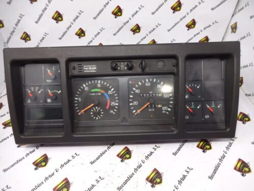 Cuadro de instrumentos VOLVO 70361831-1 703618311 900079/1 04032-029