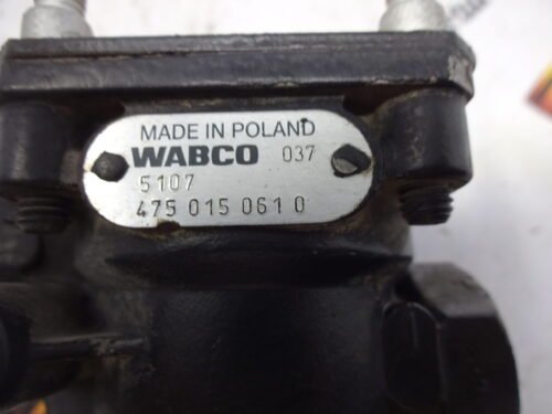 Válvula limitadora de presión IVECO DAF MAN 4750150610 WABCO