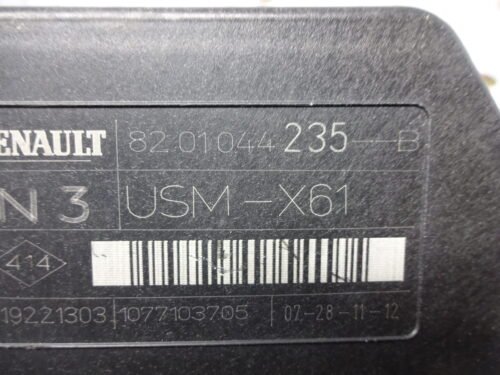 Caja de fusible RENAULT SCENIC 8201044235B 8201044235-B USM-X61