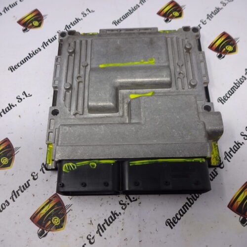DSC08813 Centralita del motor MERCEDES W204 A2711504279 A0044469440 A2710105047 5WK90729