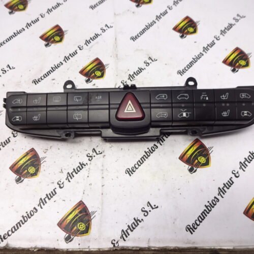 DSC09327 Interruptor de emergencia Mercedes Viano W639 6395455307