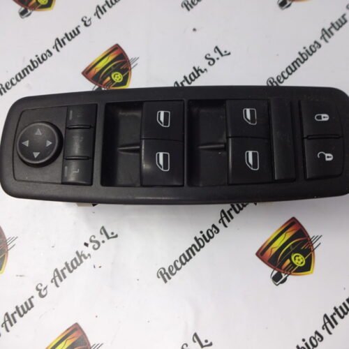 Botonera Elevalunas Chrysler 68029023AB