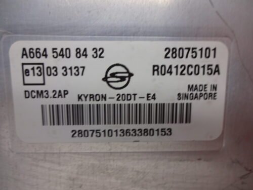 Centralita del motor SsangYong KYRON A664 540 84 32 A6645408432 R0412C015A