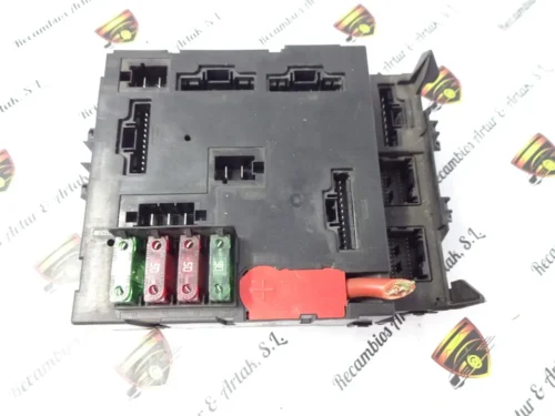 Caja de fusibles Smart Fortwo 0011868V010 5WK45090