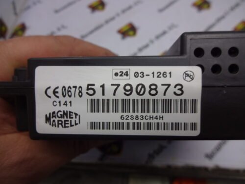 Centralita Bluetooth Teléfono Radio / Unidad de control / Steuergerät Interface / Control unit / FIAT LANCIA 51790873