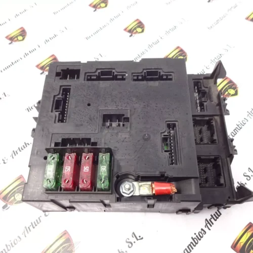 Caja de fusibles Smart Fortwo 0011868V012 5WK45090