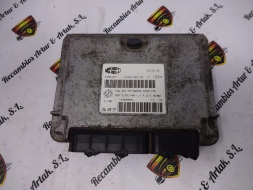 Centralita del motor / Motorsteuergerät / Engine control unit / FIAT IAW 4AF.M7 73501877 6160062702 IAW4AFM7