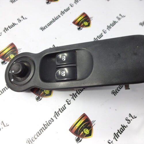 Botonera Elevalunas Renault 8200277630A 28515