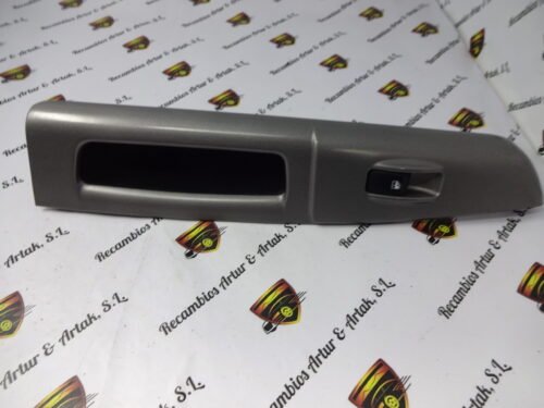 Botonera Elevalunas HYUNDAI GETZ 935801C100 93580-1C100