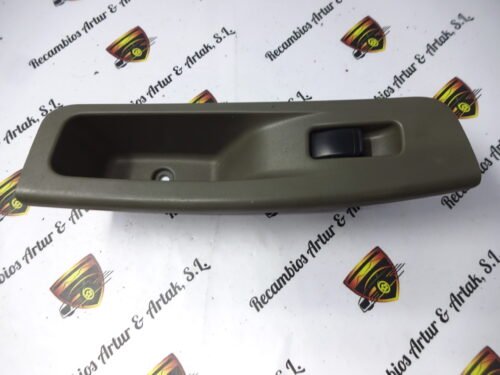 Botonera Elevalunas Chevrolet Nubira 612W21020
