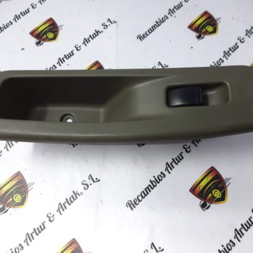 Botonera Elevalunas Chevrolet Nubira 612W21020