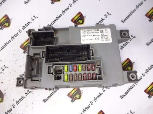 Caja de fusibles Fiat doblo 00519170140 28330956