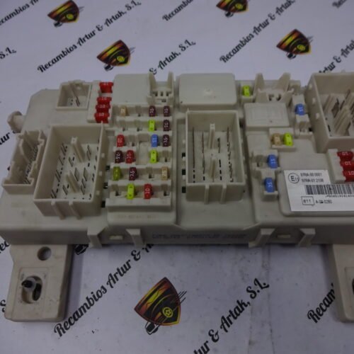 Caja de fusibles Ford Focus 7M5T14A073BD 7M5T-14A073-BD 519241400