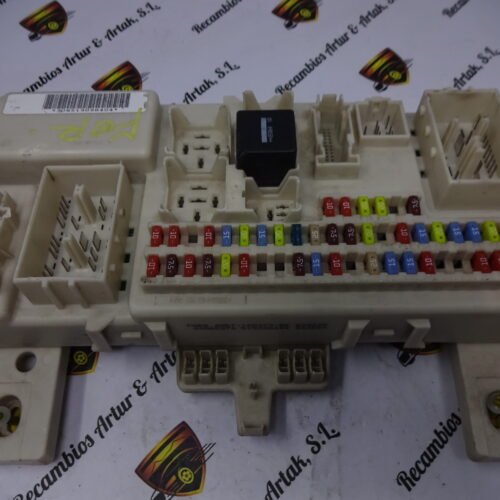 Caja de fusibles Ford Focus C-Max 4M5T14A073BE 4M5T-14A073-BE 519098404