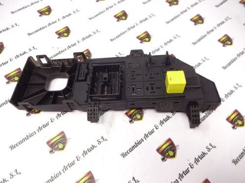 Caja de fusibles Opel Signum 13181984 KB 13181984KB 518777206