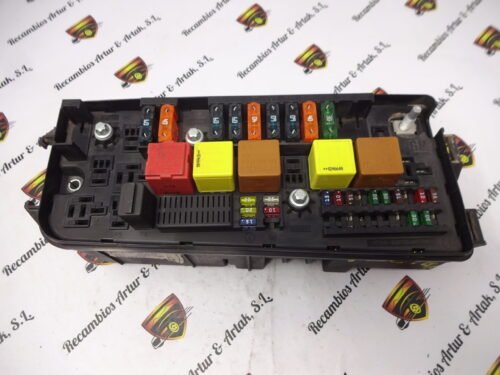 Caja de fusibles Opel Vectra 13112918 AK 519038004 13112918AK