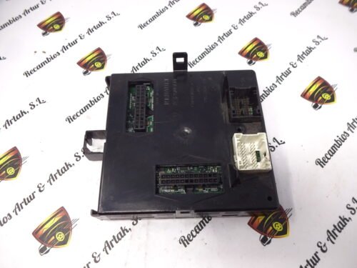 Caja de fusibles Renault Laguna 8200262051 21671743-9D 74N3 8200309024 8200283814