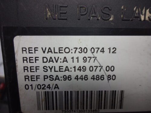Caja de fusibles CITROEN XSARA 9644648680 73007412 BSI N7