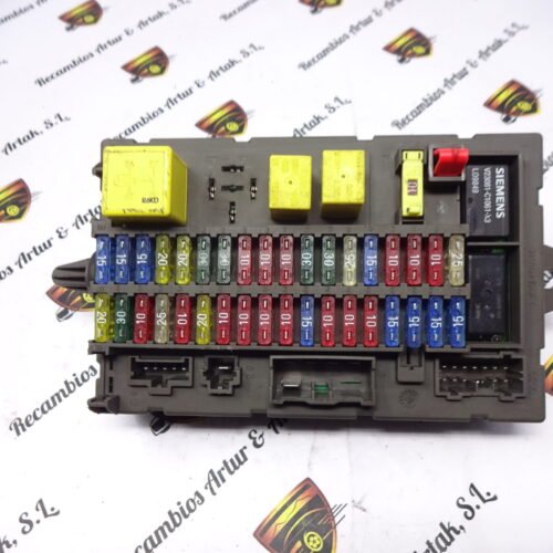 Caja de fusibles LAND ROVER DISCOVERY YQE103320 YQE 103320 518678305