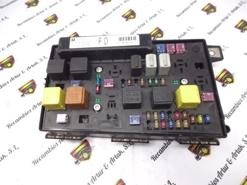 Caja de fusibles OPEL ASTRA H 13191127 FD 13191127FD 13191127 FD 13191127FD 5DK008668-12