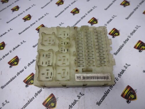 Caja de fusibles Ford Focus 98AG14A073CH 518251905