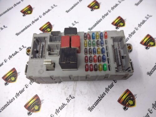 Caja de fusibles Fiat Punto 46520600 CPL 51744898 NPL 46520600CPL 51744898NPL