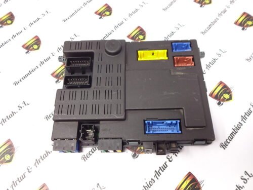 Caja de fusibles Peugeot Citroen 9645148880 BSI N7 73007612