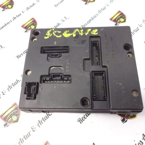 Caja de fusibles Renault Scenic S108502300C 7703297929