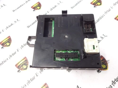 Caja de fusibles Renault 8201054128 BCM L2 CR