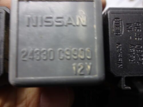 Caja de fusibles Nissan Almera 6F17-00884919 24330C9900 24330-C9900 6F17-0088
