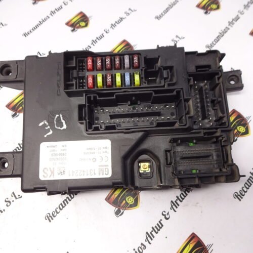 Caja de fusibles Opel Corsa 13142241 KS 13142241KS