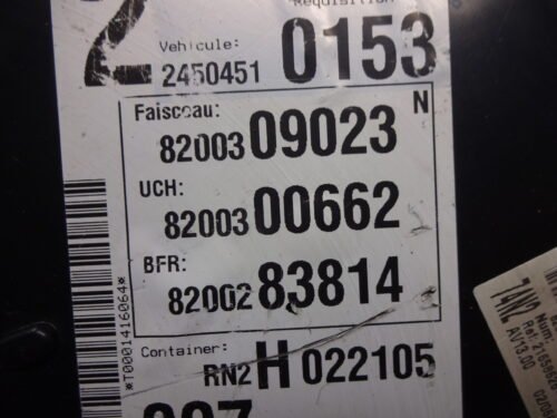 Caja de fusibles RENAULT LAGUNA  8200300662 74N2 8200309023 8200283814