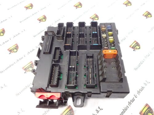 Caja de fusibles Opel Vectra 13125487 AZ 13125487AZ 519031108
