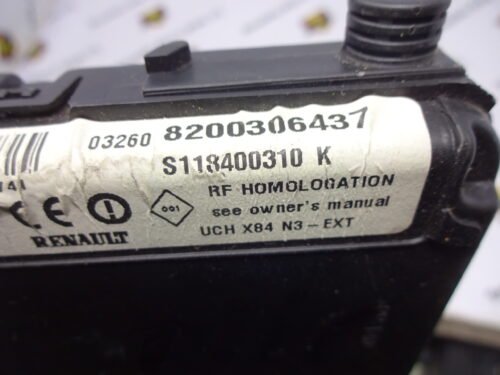Caja de fusibles Renault S118400310K 8200306437 Caja de fusibles Renault S118400310K 8200306437