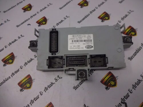 Caja de fusibles FIAT 51755130 501862670002 