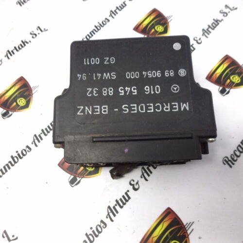 Unidad de control Mercedes-Benz Clase E 0165458832 899054000