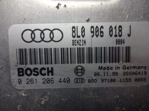 Centralita del motor AUDI TT 8N  0261206440 8L0906018J